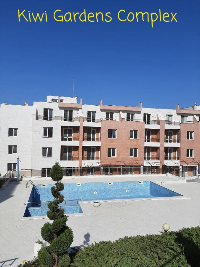 Apartment-Studio Daisy In Kiwi Gardens Complex Byala  Bagian luar foto